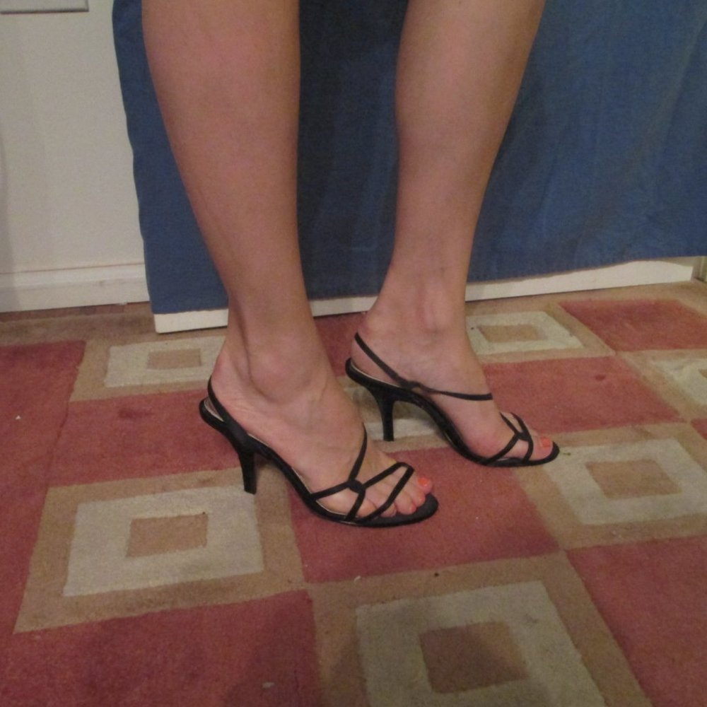 White House Black Market Sandals (7.5) - Like New